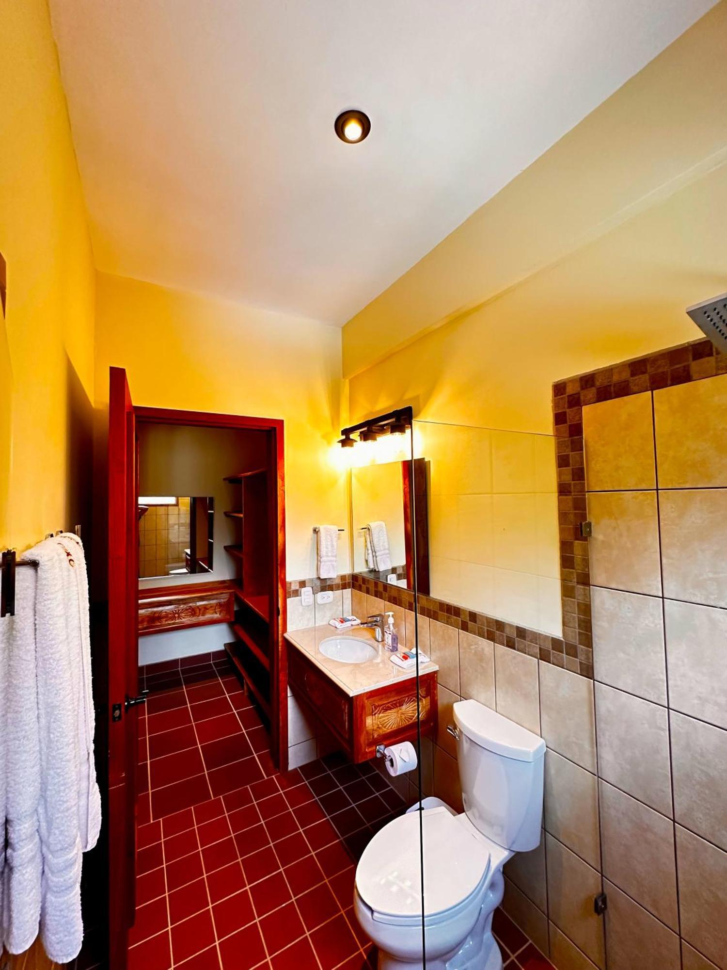 Hotel Jotam Panajachel Kültér fotó