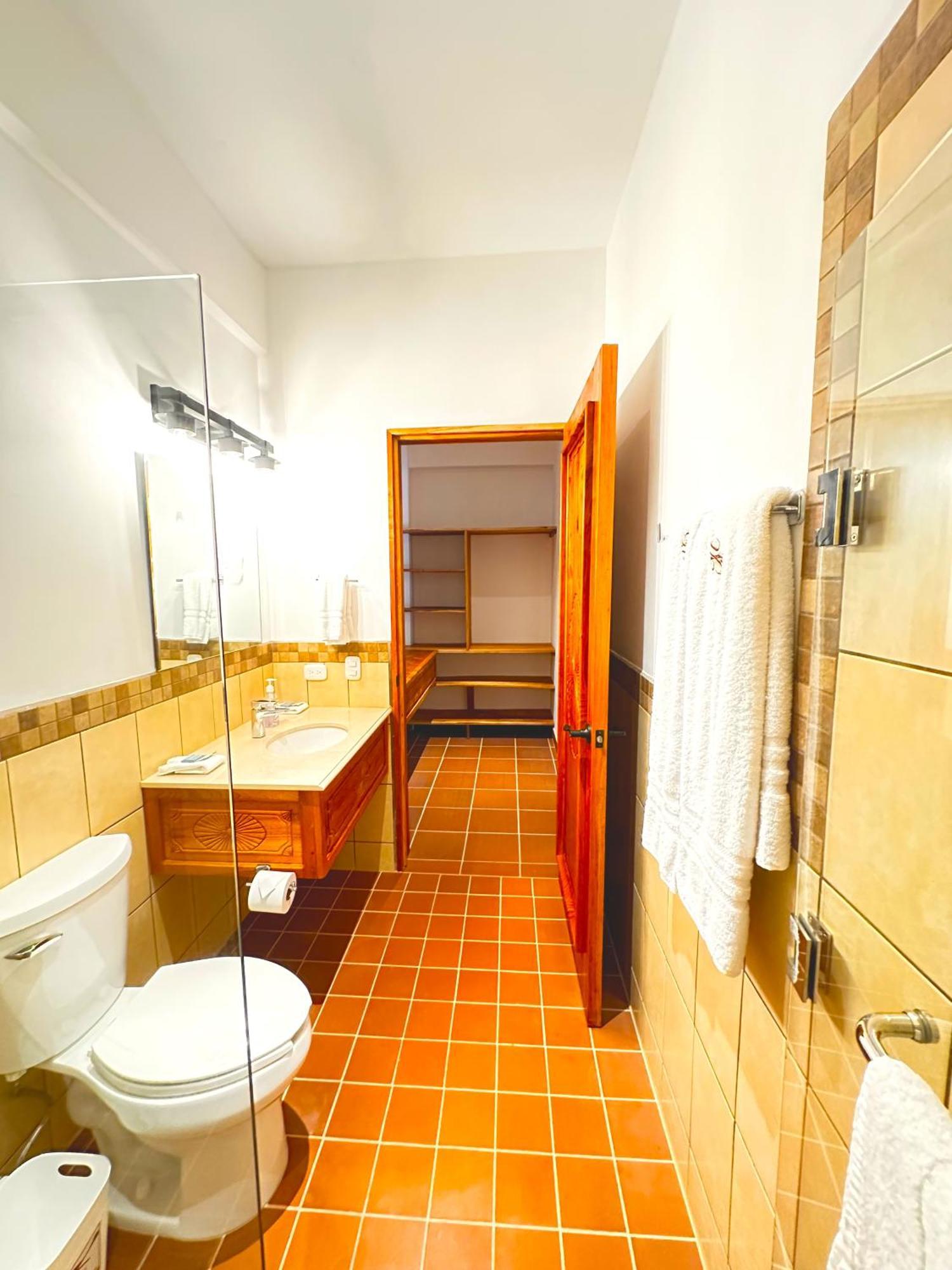 Hotel Jotam Panajachel Kültér fotó